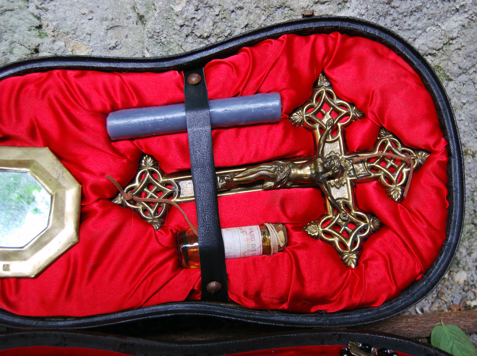 Valise du chasseur de vampire – Image 5